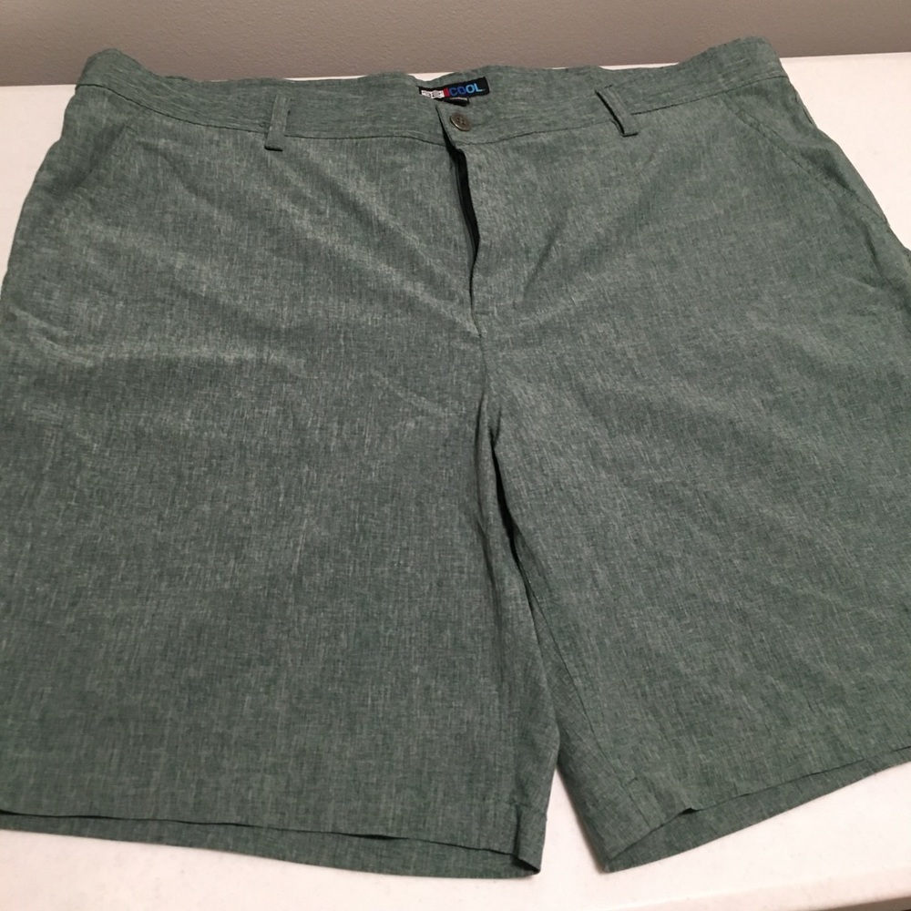 32 Degrees Cool Men’s Shorts